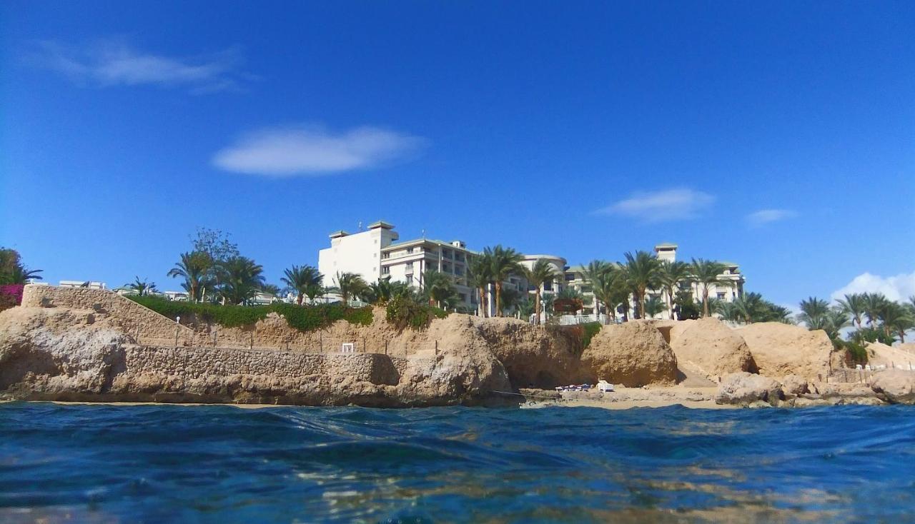Stella Di Mare Beach Hotel & Spa Sharm el-Sheikh Luaran gambar View of the resort from the sea