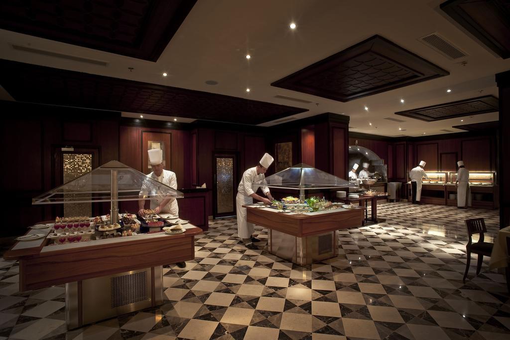 Stella Di Mare Beach Hotel & Spa Sharm el-Sheikh Luaran gambar The buffet at the hotel