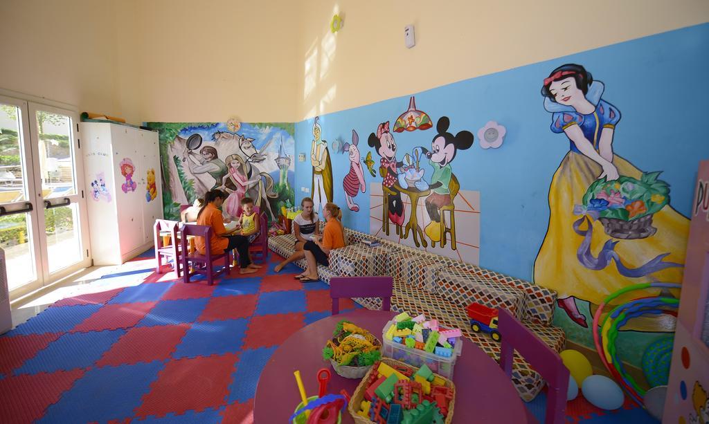 Stella Di Mare Beach Hotel & Spa Sharm el-Sheikh Luaran gambar A nursery in Vietnam