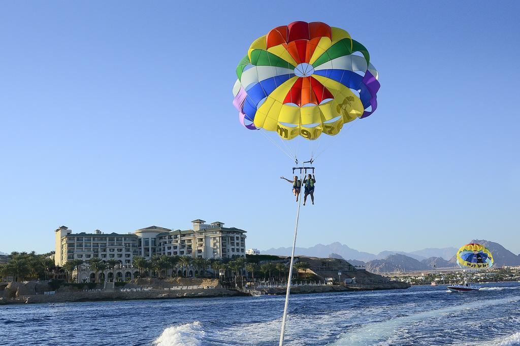 Stella Di Mare Beach Hotel & Spa Sharm el-Sheikh Luaran gambar Parasailing in Egypt